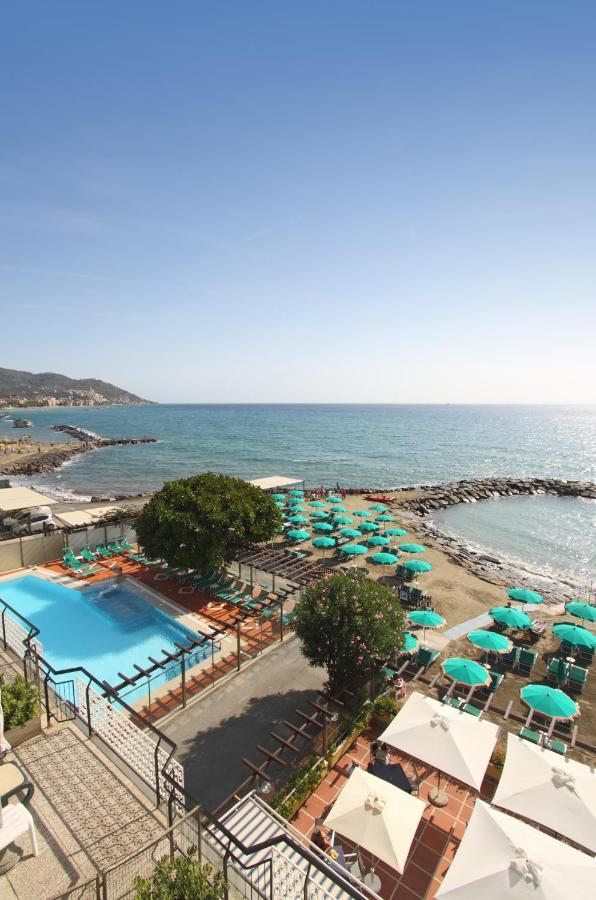 Hotel Bellevue Et Mediterranee Diano Marina Dış mekan fotoğraf