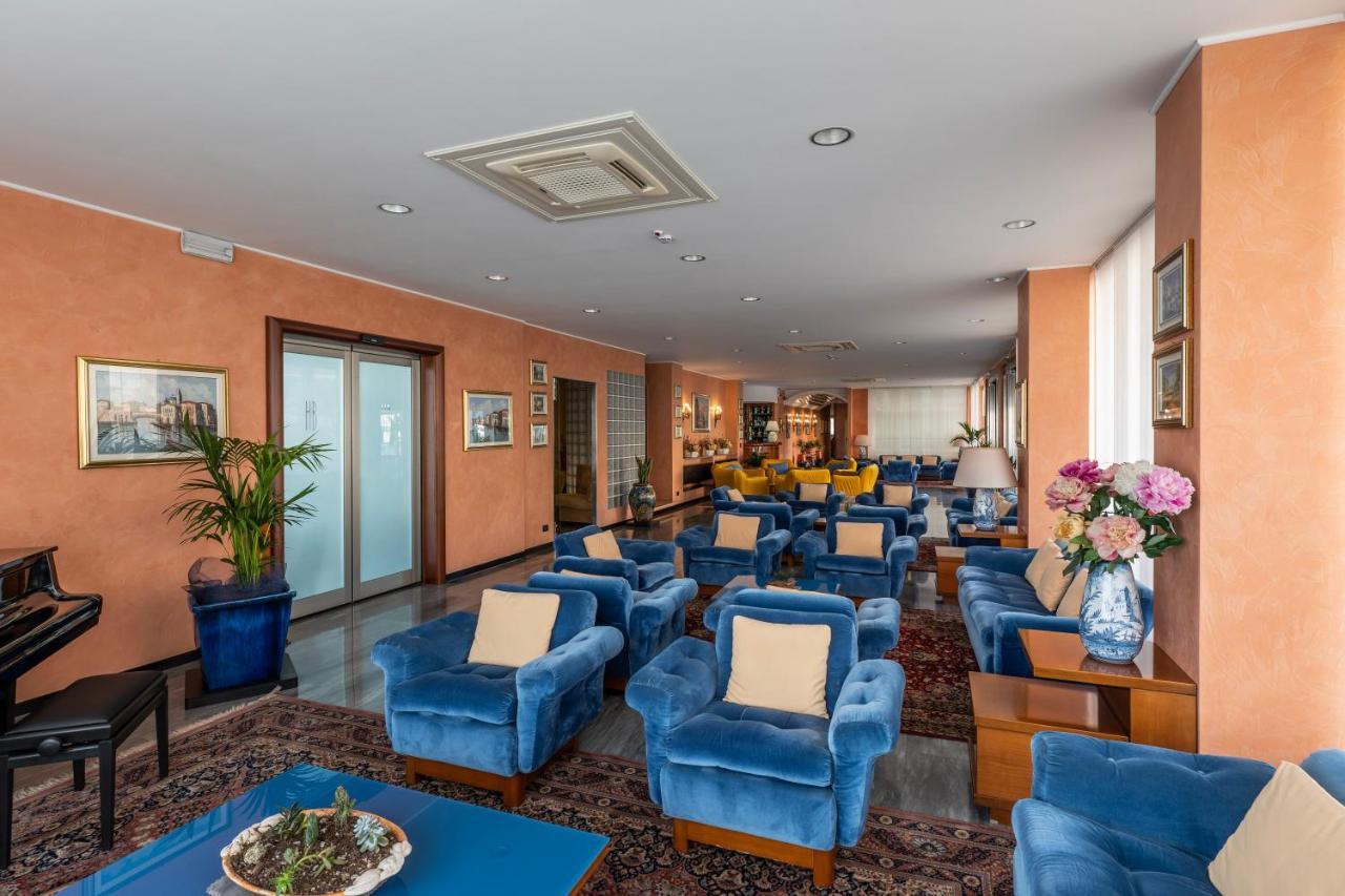 Hotel Bellevue Et Mediterranee Diano Marina Dış mekan fotoğraf