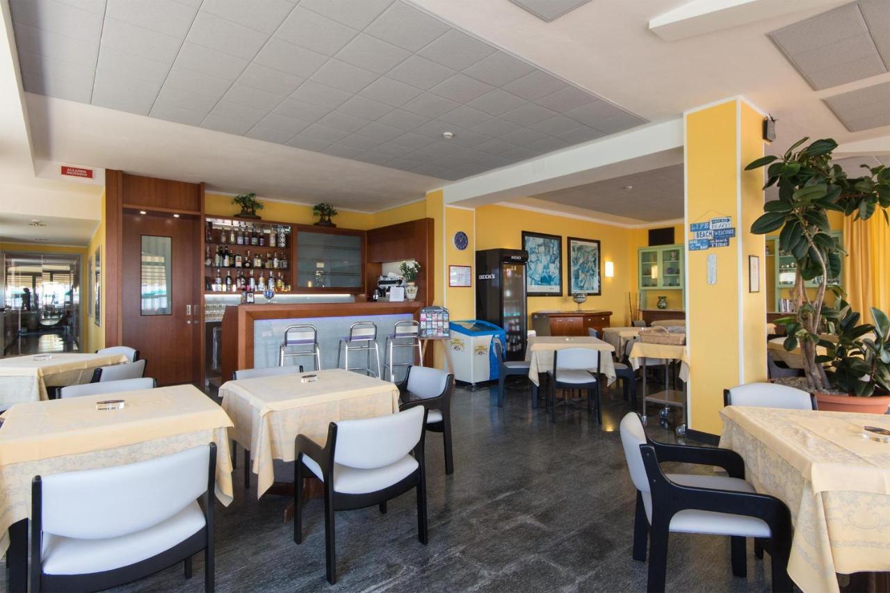 Hotel Bellevue Et Mediterranee Diano Marina Dış mekan fotoğraf