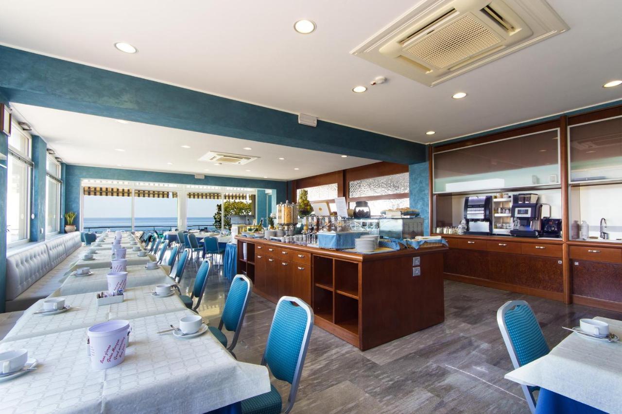 Hotel Bellevue Et Mediterranee Diano Marina Dış mekan fotoğraf