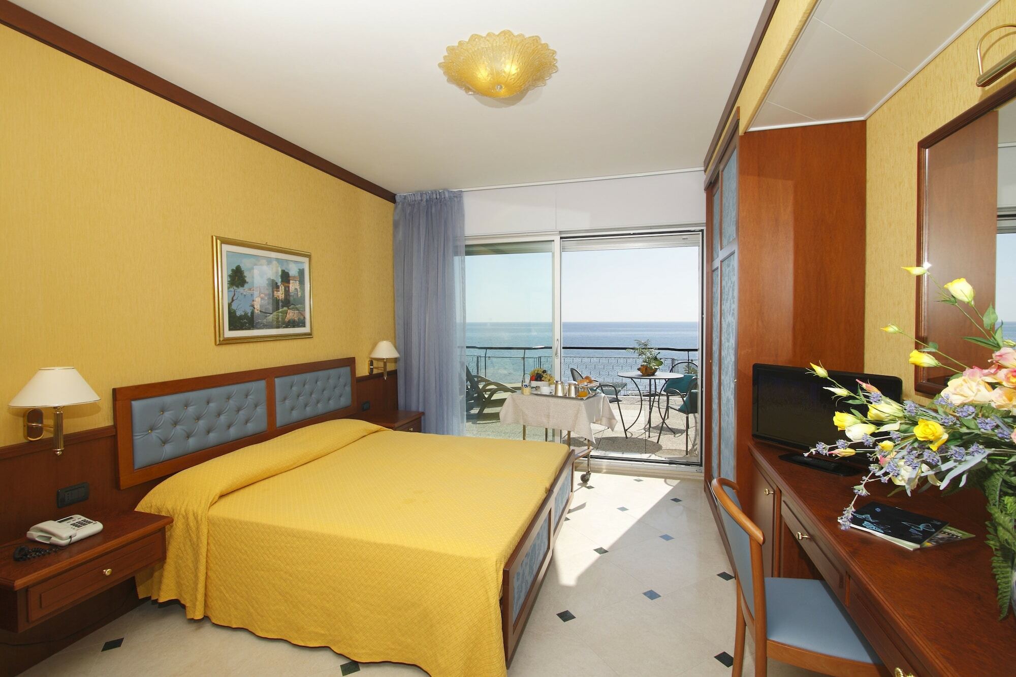 Hotel Bellevue Et Mediterranee Diano Marina Dış mekan fotoğraf